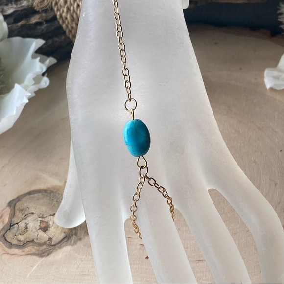 Gorgeous, Dainty Genuine Arizona Turquoise & Gold Plated Slave Bracelet - Picture 3 of 11